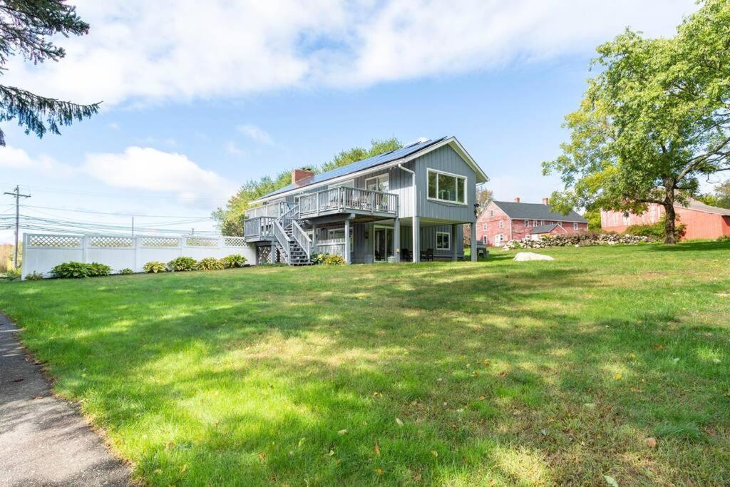 Unique Retreat With Private Patio, 4 King Beds And Bbq Villa Groton Exterior photo